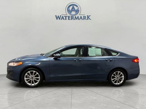 Used 2019 Ford Fusion SE image 2