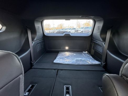 New 2025 GMC Acadia Denali w/ Super Cruise Package image 36