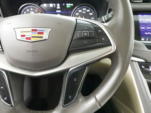 Used 2021 Cadillac XT5 Premium Luxury AWD/4WD image 15
