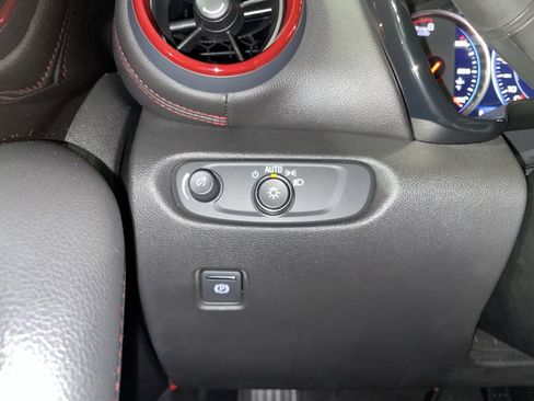 Used 2020 Chevrolet Blazer RS image 13