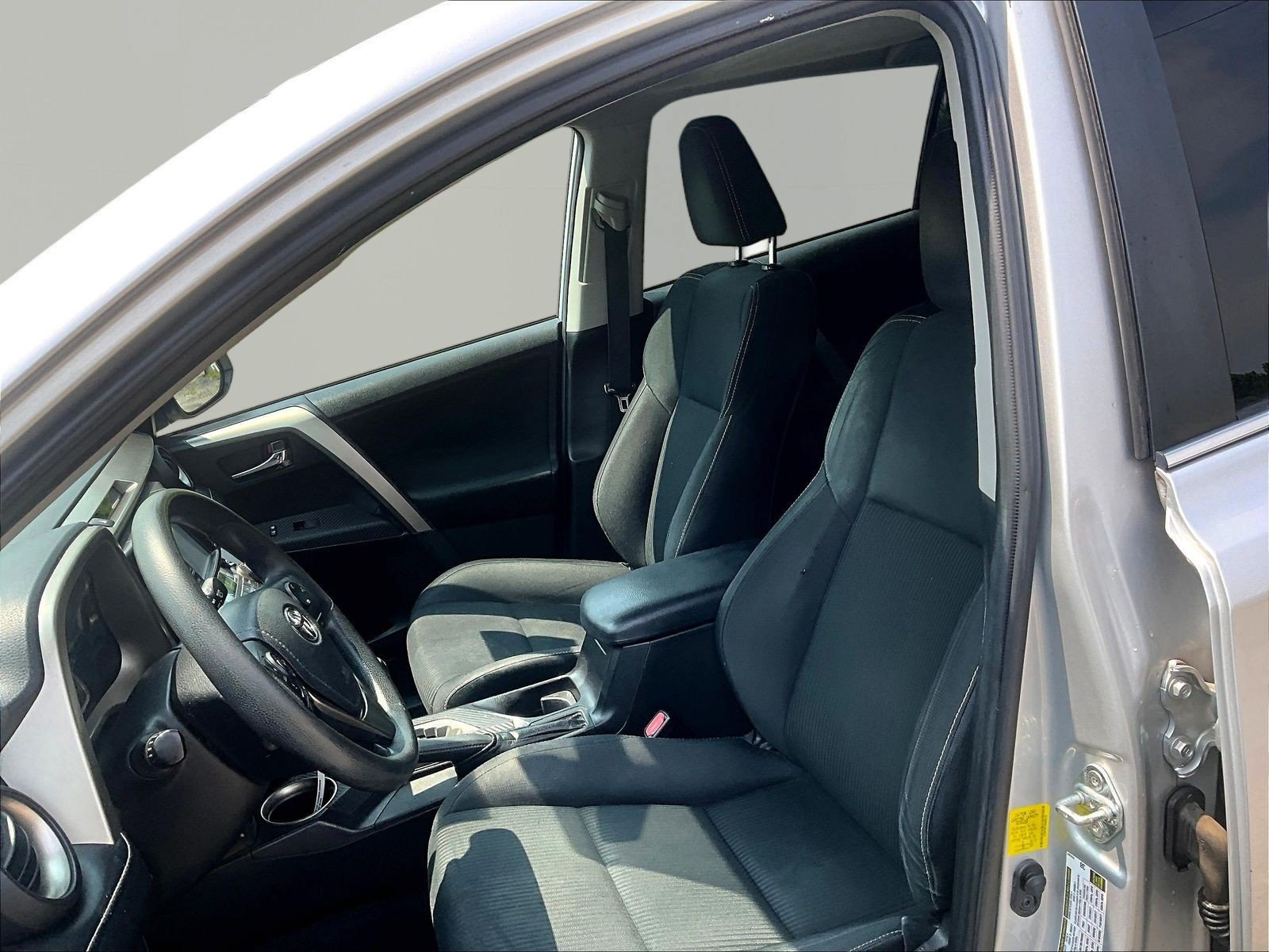 Used 2014 Toyota RAV4 XLE FWD image 20
