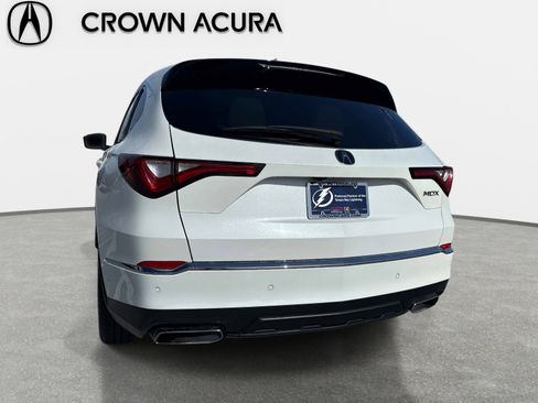 Certified 2023 Acura MDX FWD w/ Technology Package image 8