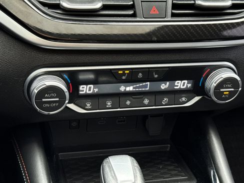 Used 2024 Nissan Altima 2.0 SR image 26