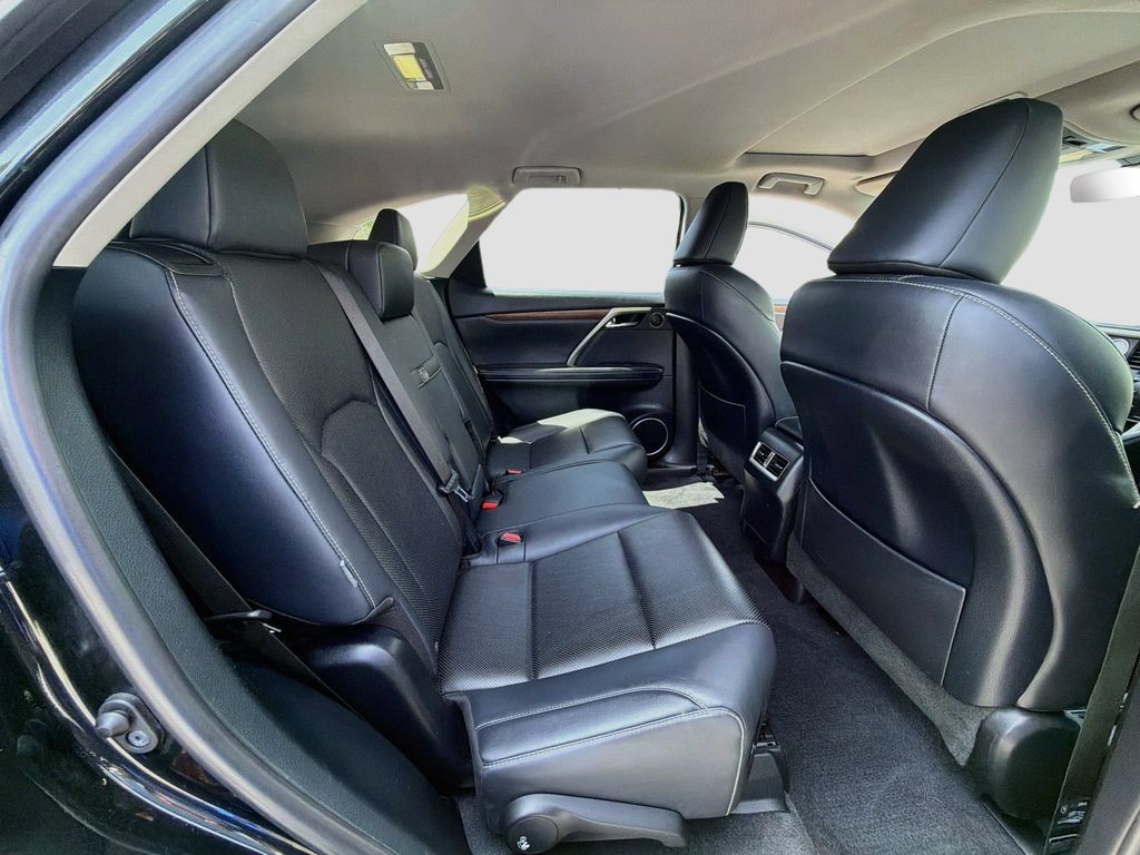 Used 2022 Lexus RX 350L Premium w/ Premium Package AWD/4WD image 30