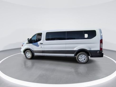 Used 2024 Ford Transit 350 XLT RWD image 5