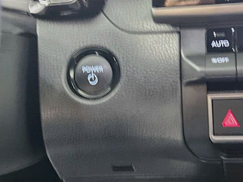 Used 2025 Toyota Camry SE FWD image 23