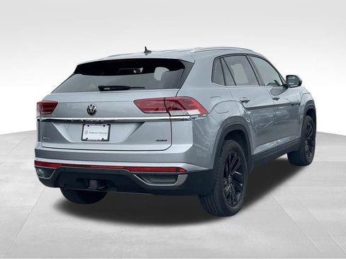 Used 2023 Volkswagen Atlas Cross Sport SE w/ Black Wheel Package AWD/4WD image 4