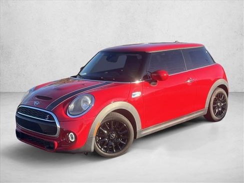 Used 2020 MINI Cooper S image 1