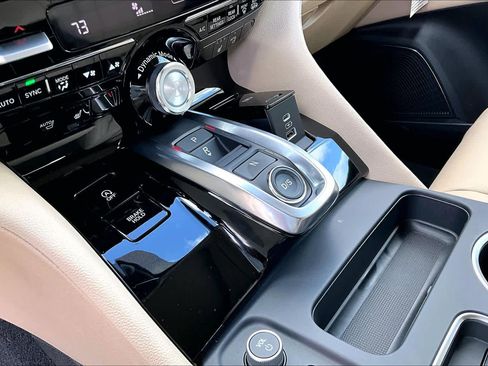 New 2026 Acura MDX SH-AWD image 7