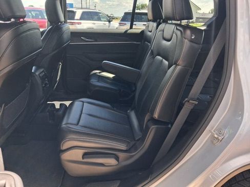 Used 2024 Jeep Grand Cherokee L Limited AWD/4WD image 20