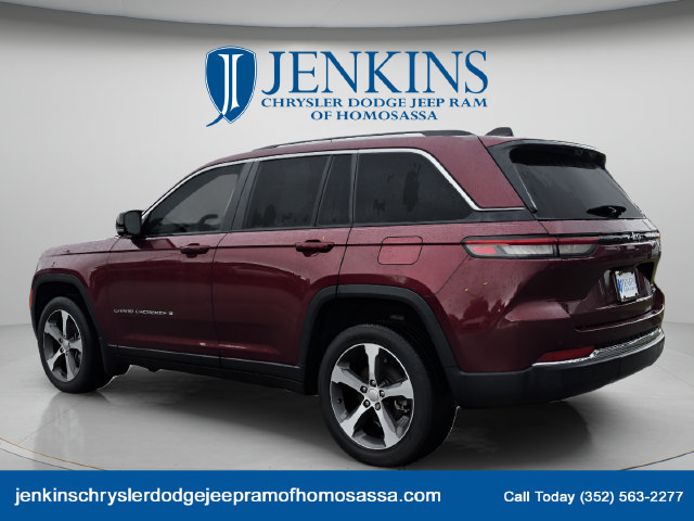 Used 2023 Jeep Grand Cherokee Limited w/ Luxury Tech Group II RWD image 8