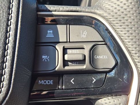 Used 2024 Toyota Tundra Limited AWD/4WD image 26