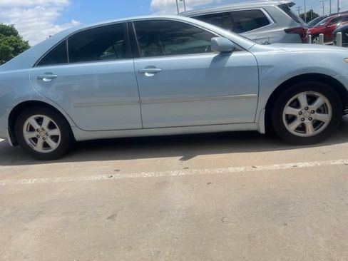 Used 2009 Toyota Camry SE FWD image 6