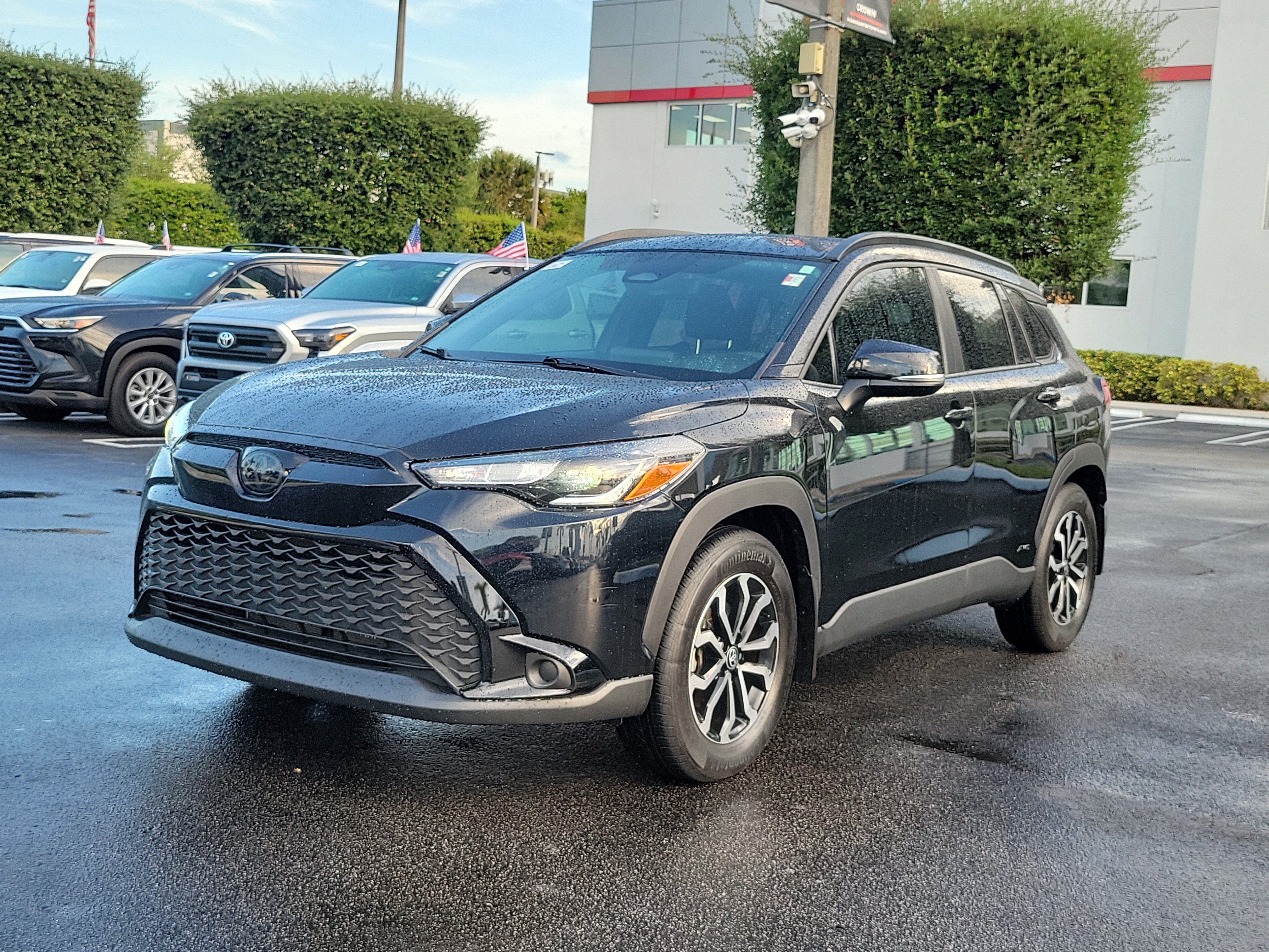 Used 2024 Toyota Corolla Cross AWD Hybrid image 6