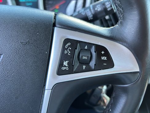 Used 2015 Chevrolet Equinox LT w/ Driver Convenience Package image 7