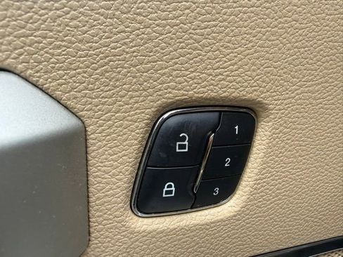 Used 2018 Ford F350 Lariat w/ Lariat Ultimate Package AWD/4WD image 18