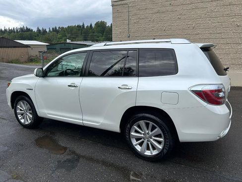 Used 2010 Toyota Highlander Limited AWD/4WD image 7