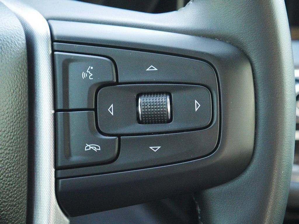 Used 2024 GMC Sierra 1500 SLE w/ X31 Off-Road Package AWD/4WD image 31