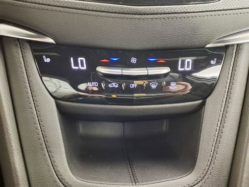 Certified 2025 Cadillac XT5 Premium Luxury image 20