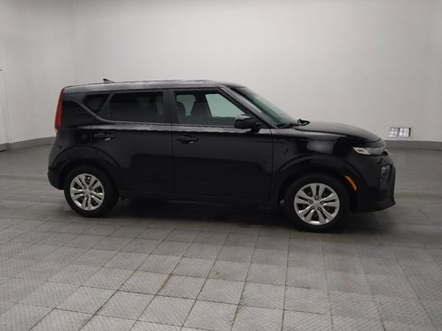 Used 2022 Kia Soul LX FWD image 11