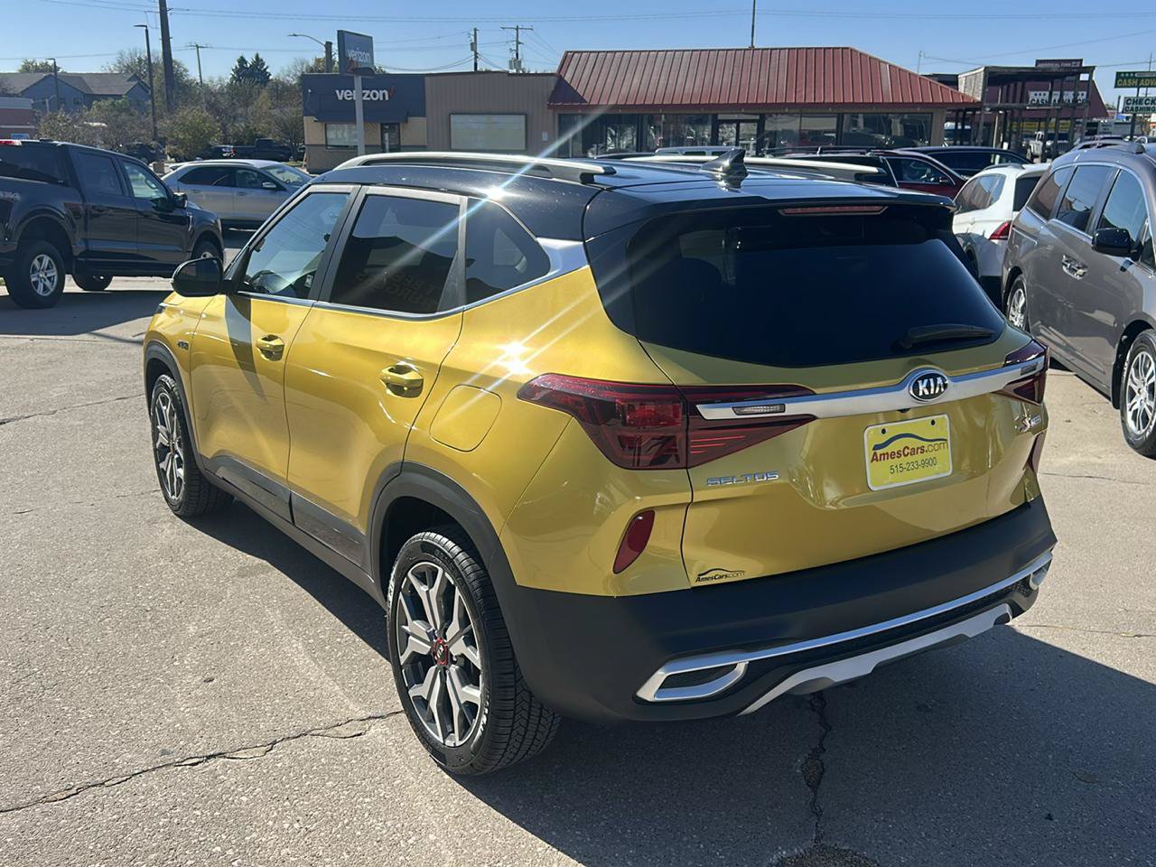 Used 2021 Kia Seltos S AWD/4WD image 5