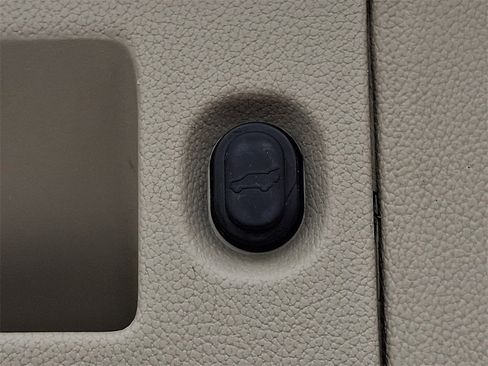 Used 2020 GMC Yukon XL Denali w/ Open Road Package image 29