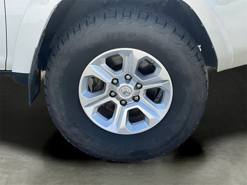 Used 2021 Toyota 4Runner SR5 image 17