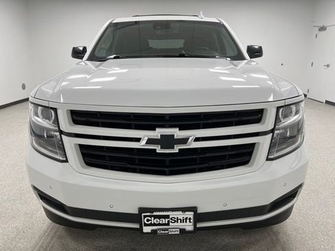Used 2019 Chevrolet Tahoe Premier AWD/4WD image 3