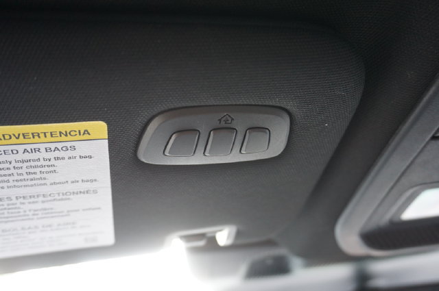 Used 2025 Ford Explorer ST-Line w/ Premium Package RWD image 34