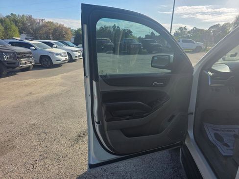 Used 2015 Chevrolet Tahoe LT w/ Texas Edition image 7