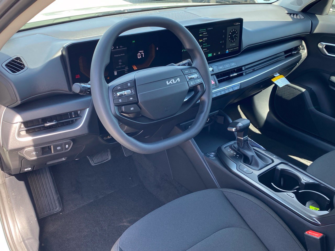 New 2027 Kia K4 FWD image 11