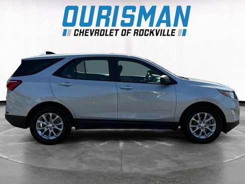 Used 2020 Chevrolet Equinox LS w/ LPO, Floor Liner Package FWD image 7