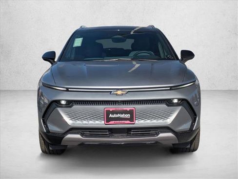 New 2026 Chevrolet Equinox EV LT image 8