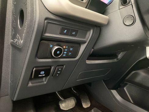 Used 2022 Ford Expedition XLT AWD/4WD image 18