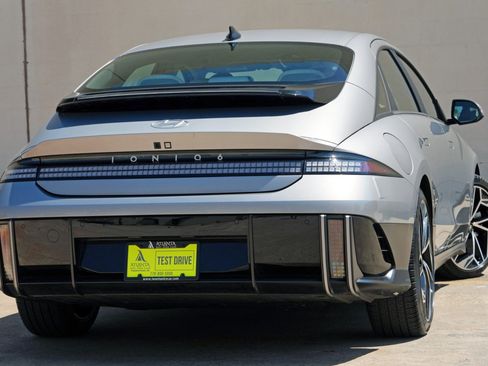 Used 2023 Hyundai Ioniq 6 SEL RWD image 4