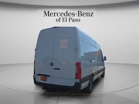 New 2025 Mercedes-Benz Sprinter 2500 image 10