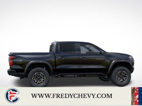 New 2026 Chevrolet Colorado ZR2 w/ Technology Package AWD/4WD image 5