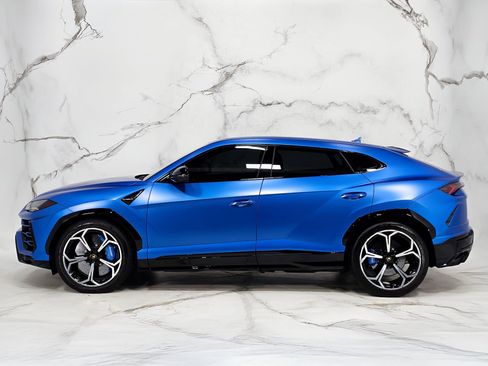 Used 2021 Lamborghini Urus image 7