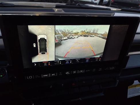 New 2025 GMC Hummer EV 3X AWD/4WD image 22