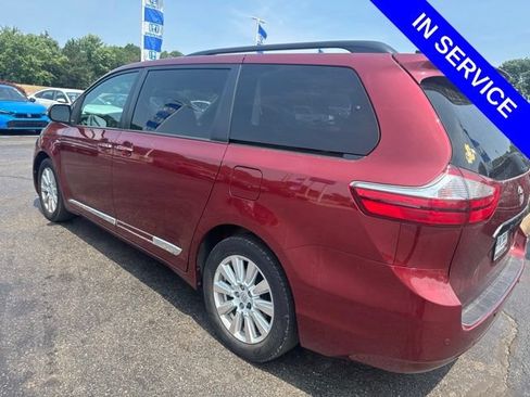 Used 2017 Toyota Sienna Limited Premium AWD/4WD image 4