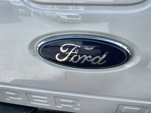 Used 2015 Ford F250 XL w/ Power Equipment Group RWD image 12
