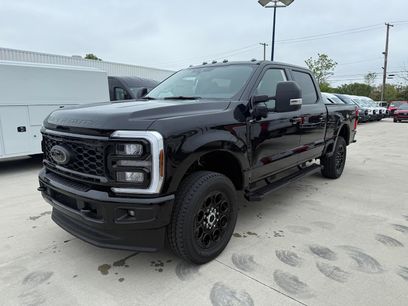 New 2025 Ford F350 XLT w/ Black Appearance Package