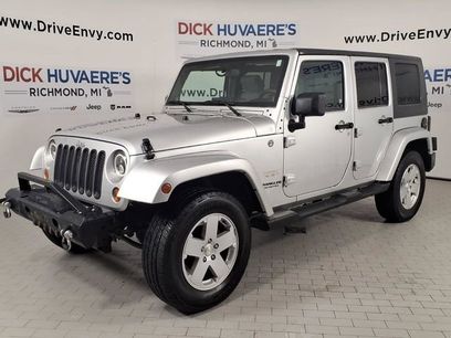 Used 2010 Jeep Wrangler Unlimited Sahara w/ Dual Top Group