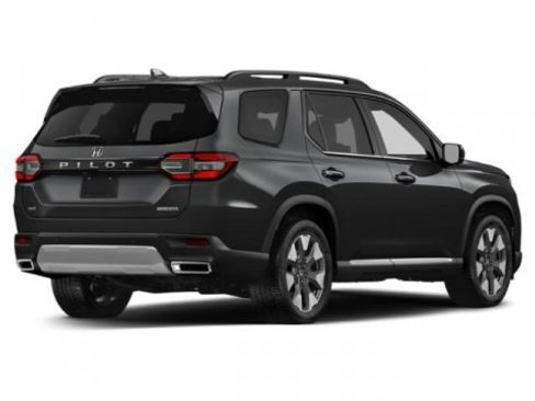 New 2026 Honda Pilot Touring image 2