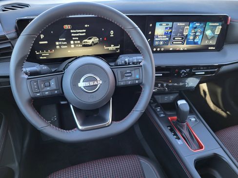 New 2026 Nissan Kicks SR w/ Illumination Package AWD/4WD image 9