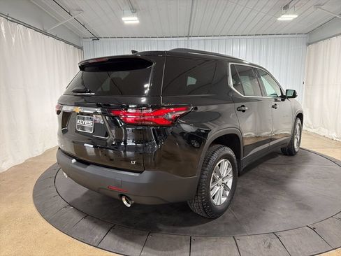 Used 2023 Chevrolet Traverse LT w/ LPO, Floor Liner Package AWD/4WD image 9