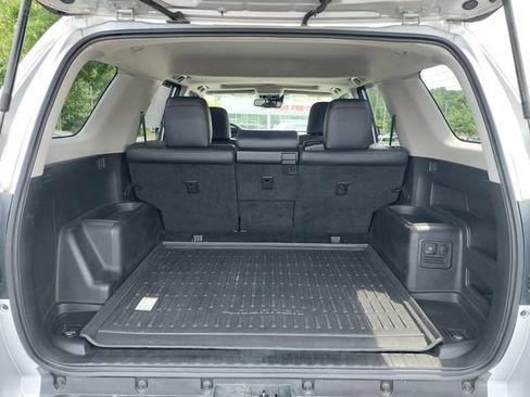 Certified 2021 Toyota 4Runner Venture w/ Moonroof Package AWD/4WD image 48