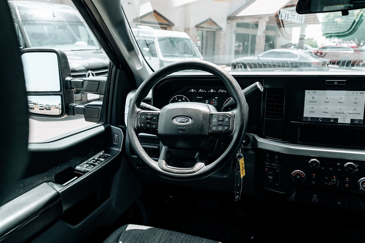 Used 2025 Ford F250 XLT AWD/4WD image 24