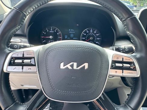 Used 2022 Kia Telluride EX w/ EX Premium Package image 9
