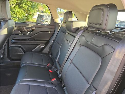 New 2026 Lincoln Corsair Reserve FWD image 9